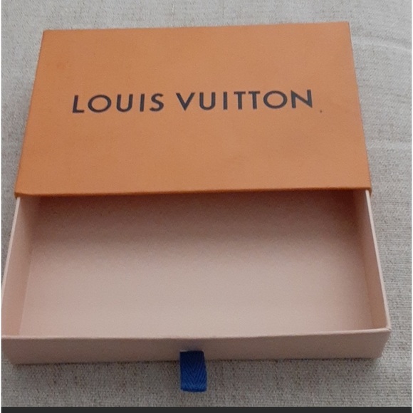 Louis Vuitton Other - 𝅺EMPTY louis vuitton box